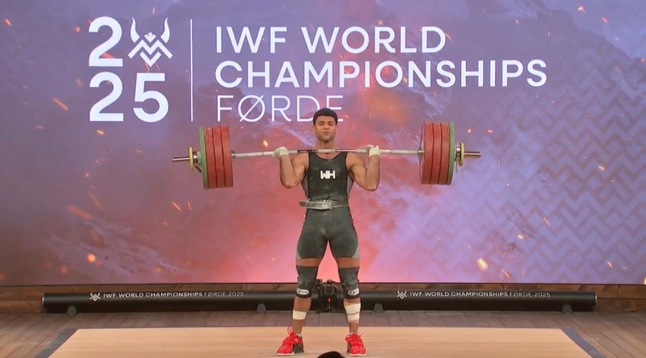 عبد الرحمن يونس يحطم الرقم العالمي ويحصد ذهبية رفع الأثقال في دورة التضامن الإسلام