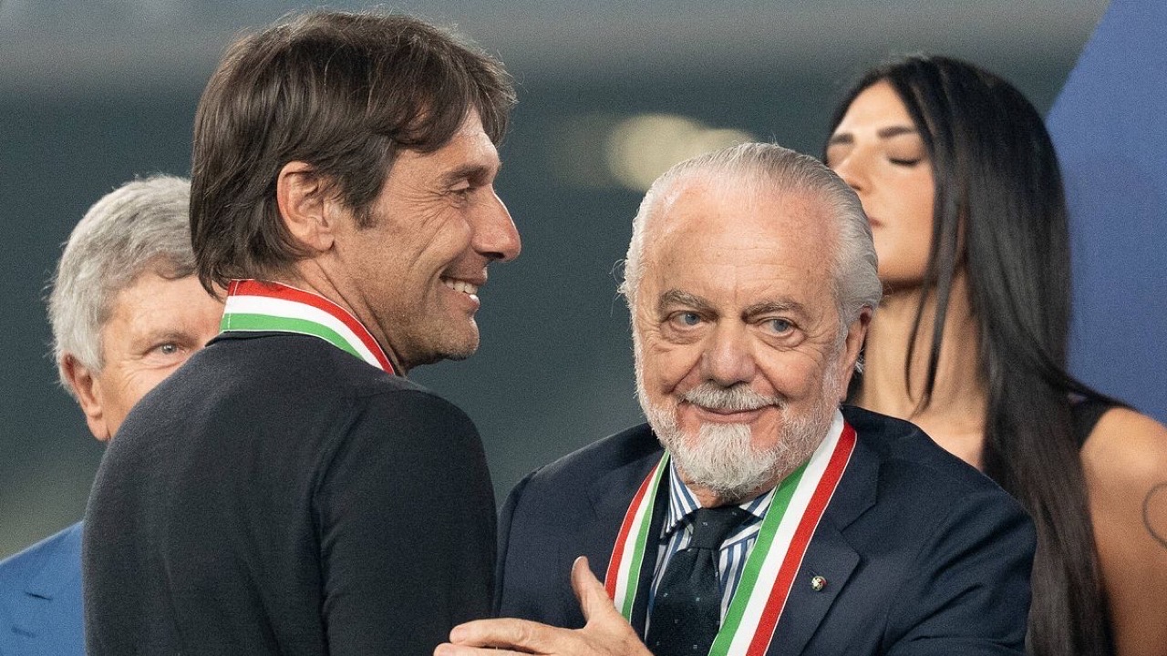 نابولي ينفي نيته إقالة أنتونيو كونتي