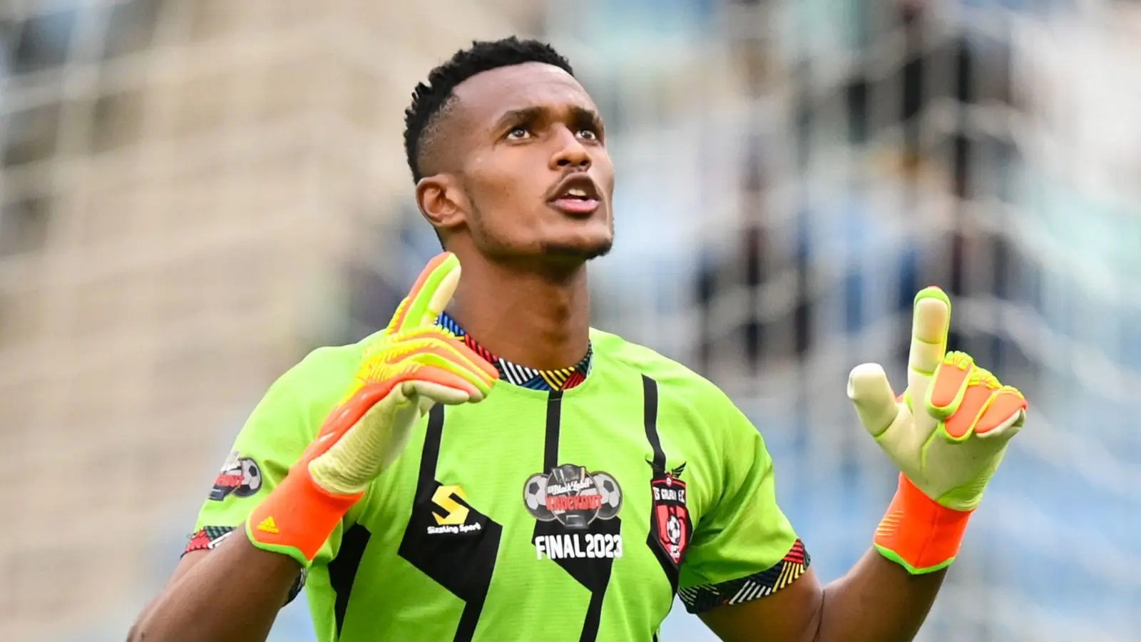 منافس الزمالك... جراحة تبعد حارس كايزر تشيفز لمدة شهرين عن الملاعب