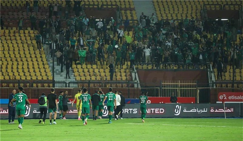جماهير الإتحاد السكندري تهاجم اللاعبين والجهاز الفني