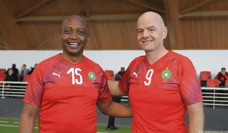 كاف يستقر على دعم إنفانتينو لإعادة انتخابه