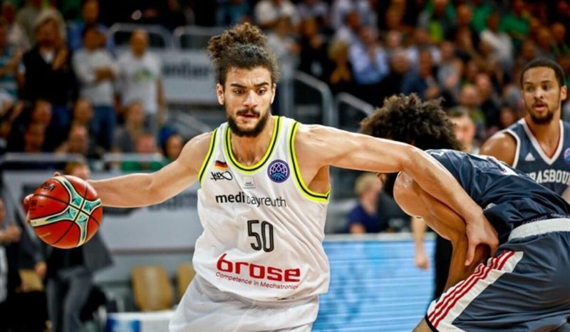 عاصم مرعي يهيمن على جوائز الدوري الكوري لكرة السلة