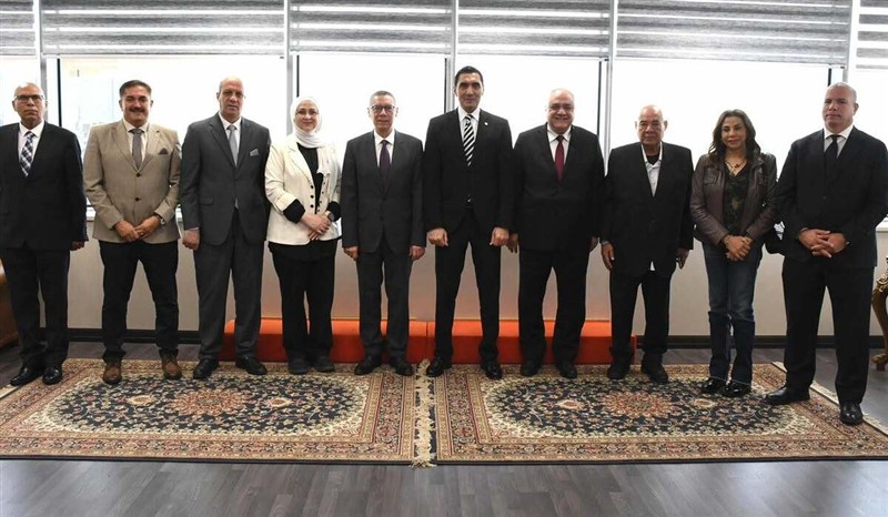 وزير الرياضة يبحث استعدادات الطائرة لبطولات إفريقيا والتأهل لمونديال 2027