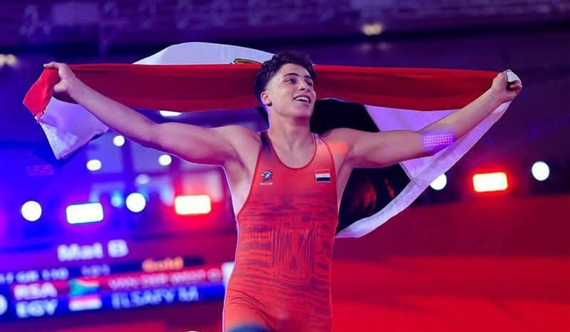زياد أحمد فتحي يتوج بذهبية إفريقيا للمصارعة تحت 17 سنة