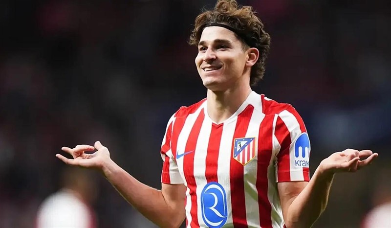 أتلتيكو مدريد منفتح على بيع ألفاريز