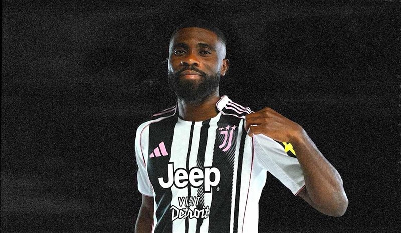 يوفنتوس يقرر تفعيل بند شراء جيريمي بوجا