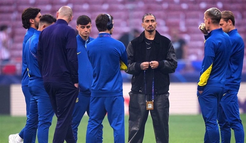 رافينيا: ما حدث سرقة علنية لبرشلونة!