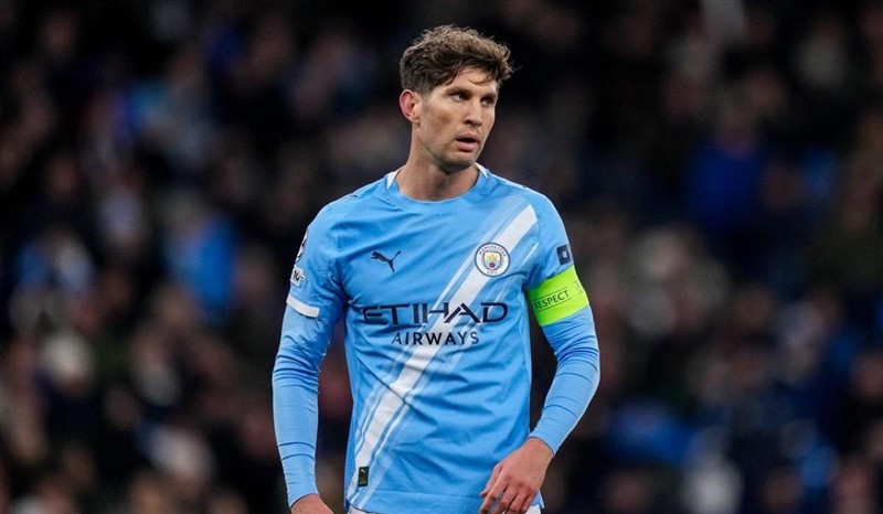 ستونز يلحق ببيرناردو ويستعد لوداع مانشستر سيتي