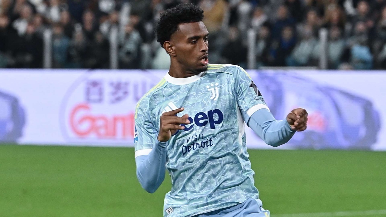 يوفنتوس يستعيد خدمات مدافعيه قبل مواجهة الفيولا