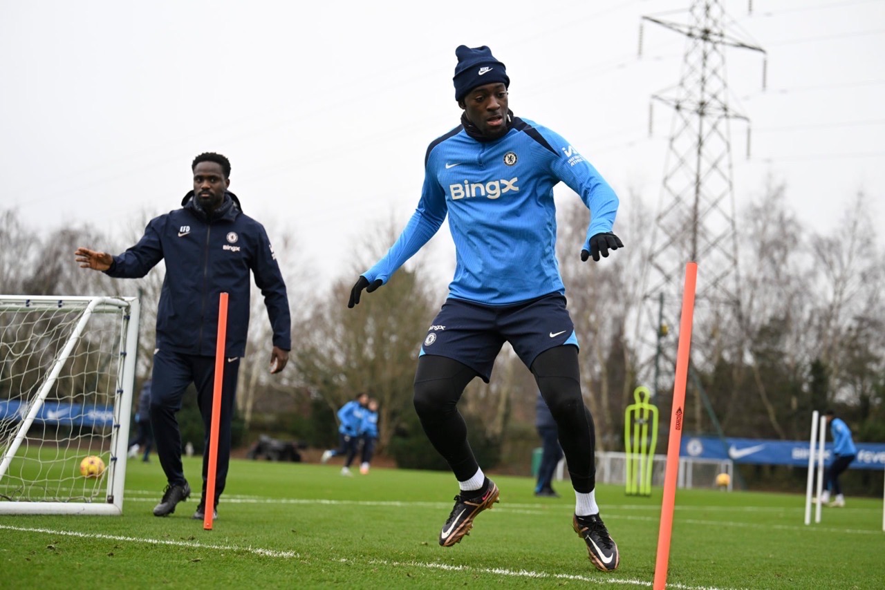 ماريسكا: مشاركة ديساسي في مران البلوز كان مؤقتا