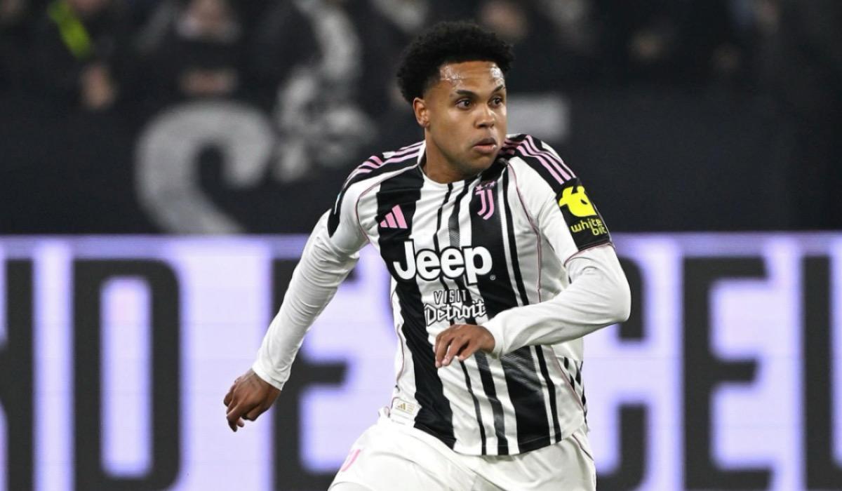 ماكيني: أتمنى البقاء مع يوفنتوس