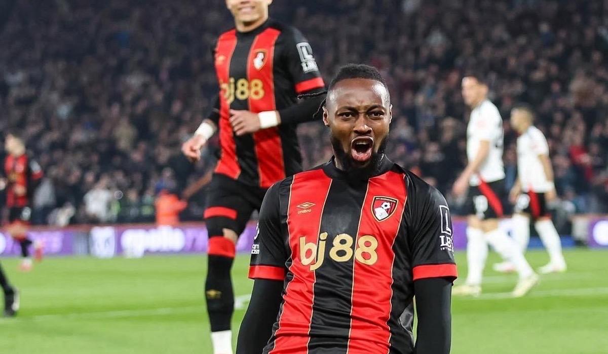 سيمينيو يرغب في الإنضمام لمانشستر سيتي