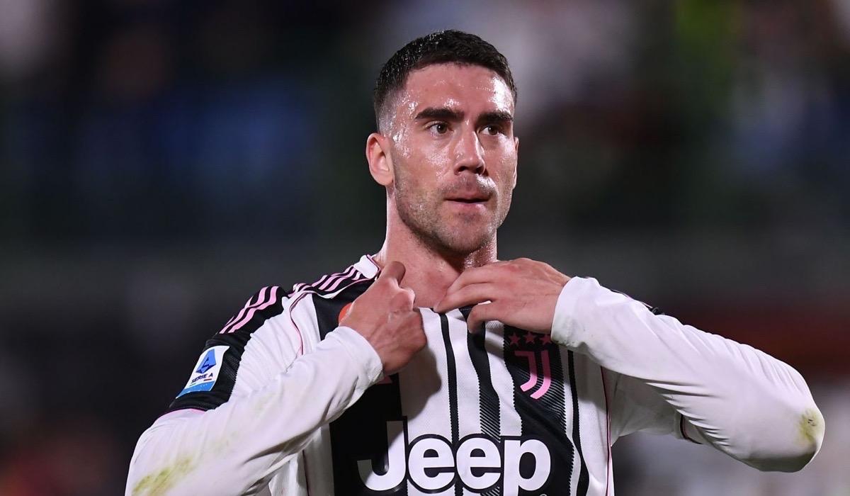 ميلان يبدأ مفاوضاته مع دوشان فلاهوفيتش