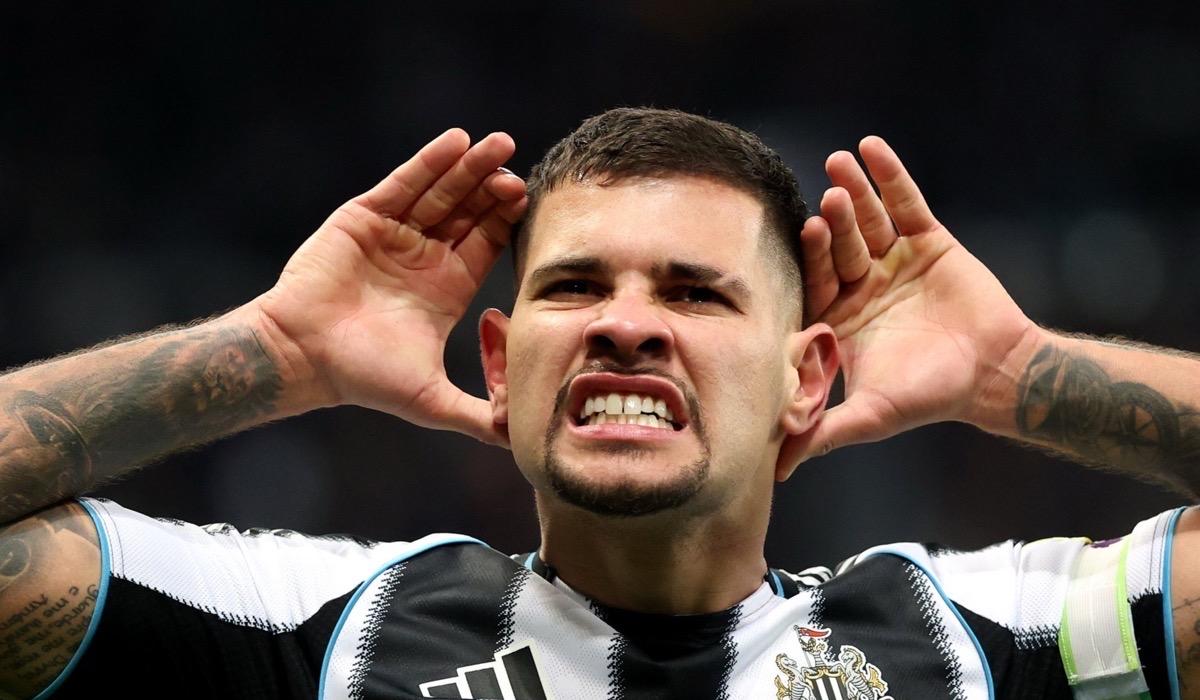 نيوكاسل يواصل صحوته بالفوز على كريستال بالاس 