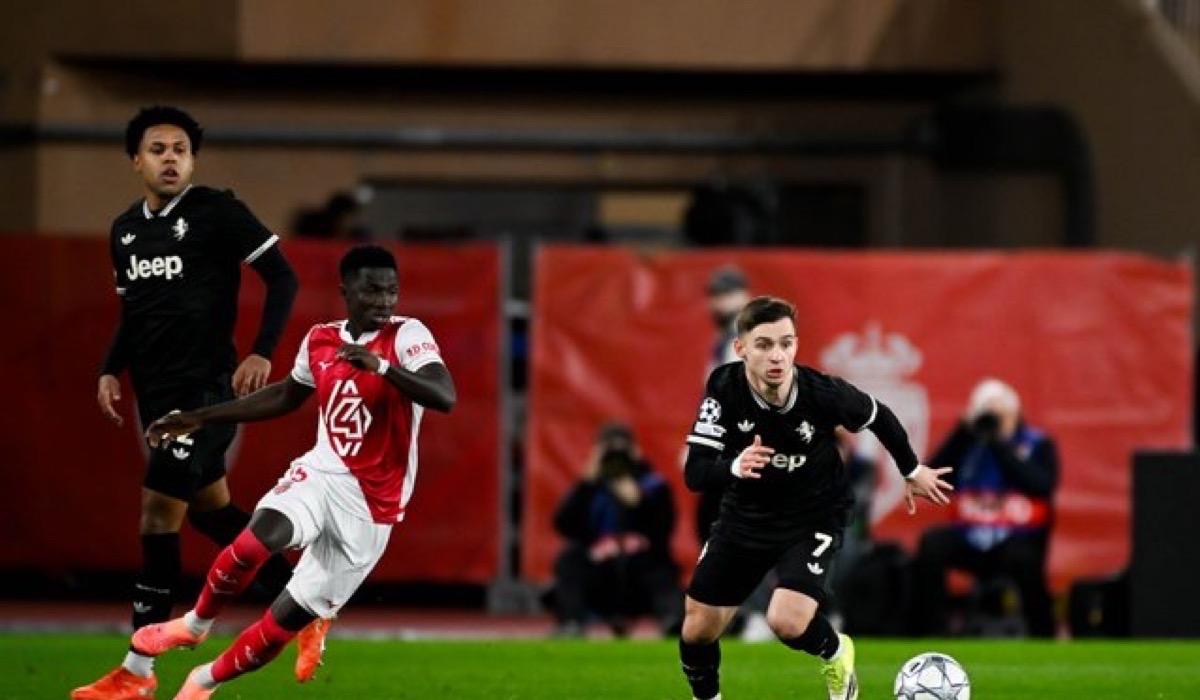 موناكو ويوفنتوس يتعادلان ويضمنا تأهلمهما للملحق