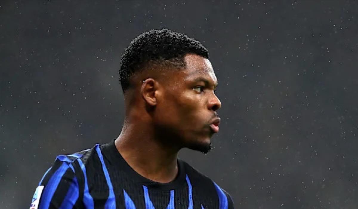 دومفريس يسابق الزمن للحاق بديربي إيطاليا