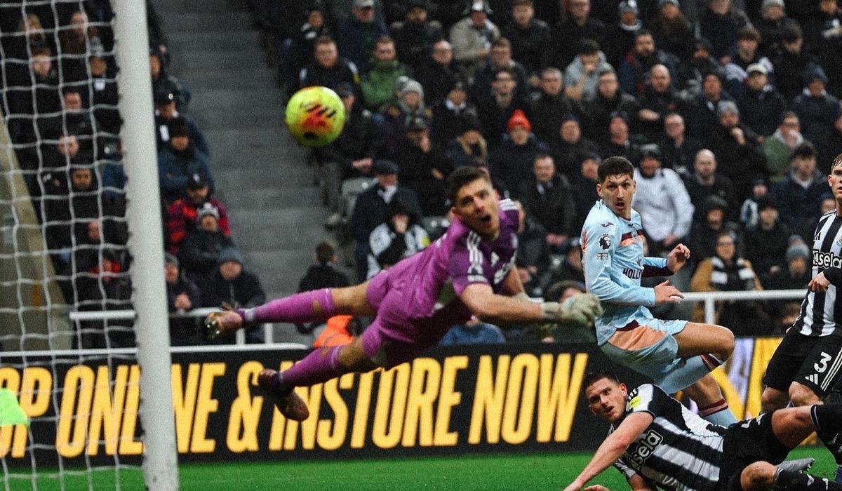 نيوكاسل يواصل السقوط في البريميرليج