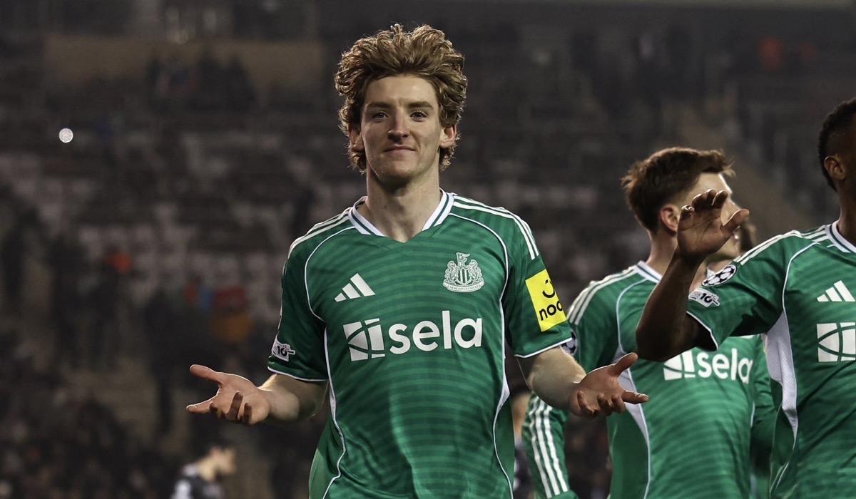 جوردان يقود نيوكاسل لإكتساح كاراباخ