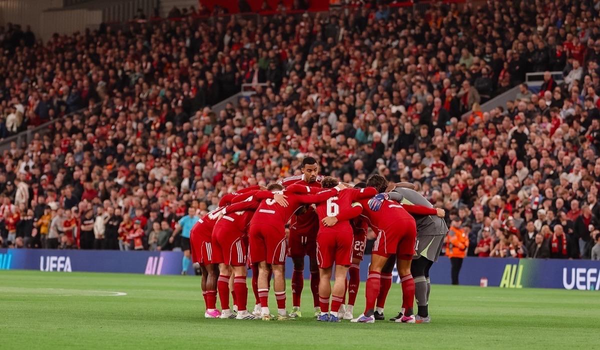 ليفربول يكتسح جالاطا سراي ويتأهل في دوري الأبطال