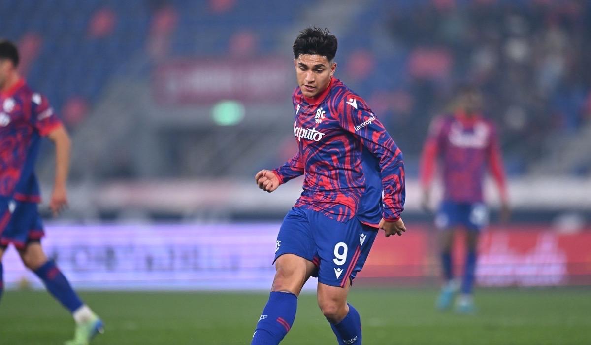 ميلان ووست هام يتنافسان على ضم هداف بولونيا