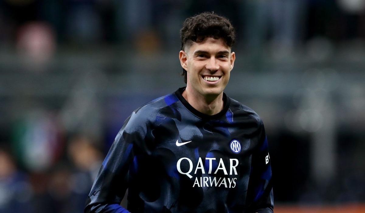 إنتر يرفض عرض برشلونة الأول لضم باستوني