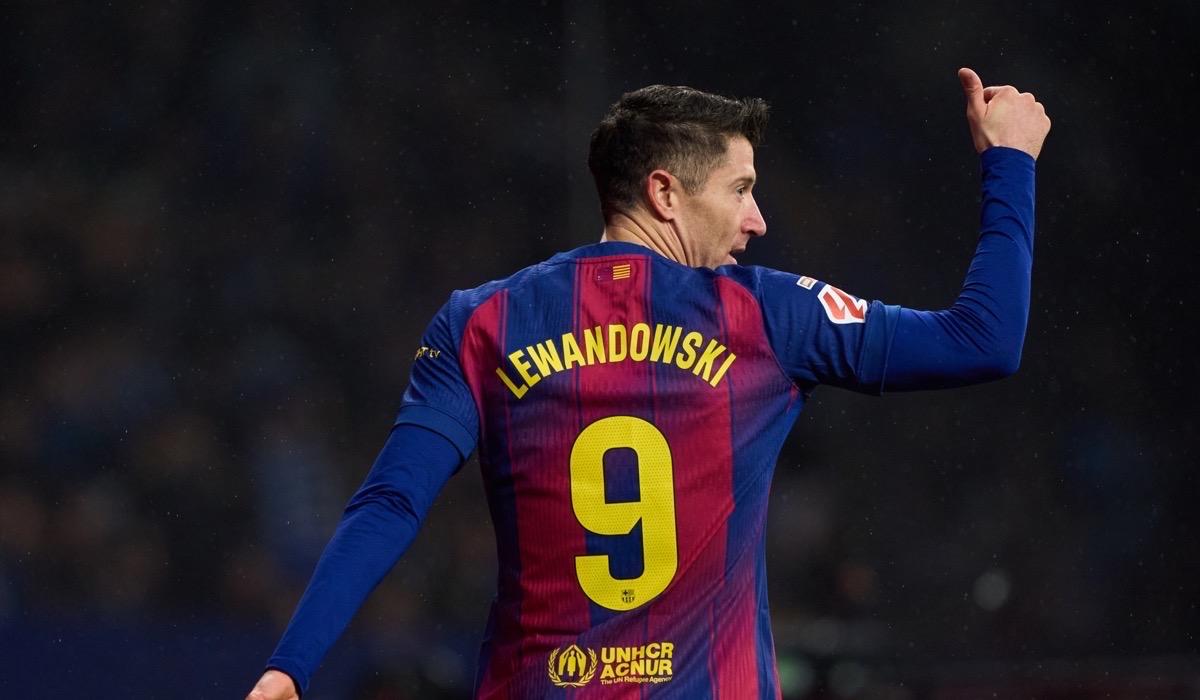 ميلان يسعى للتعاقد مع ليفاندوفسكي مجانا