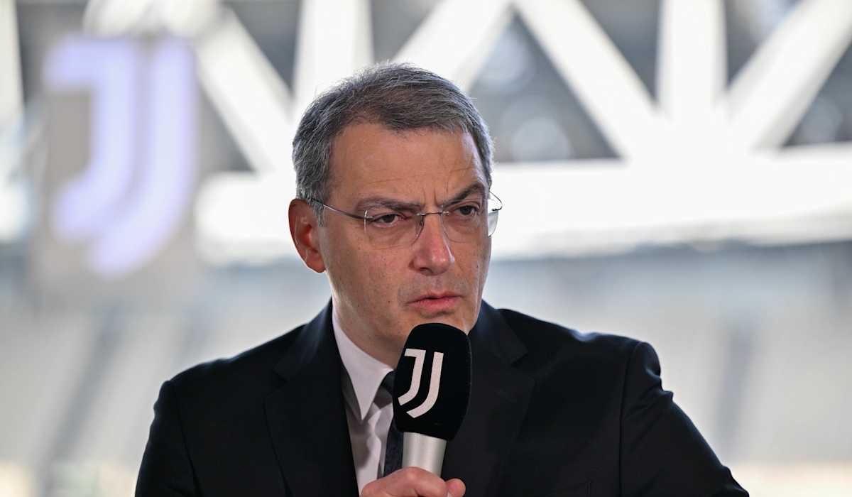 كومولي: يوفنتوس وجهة مغرية وحسم ملف فلاهوفيتش مؤجل