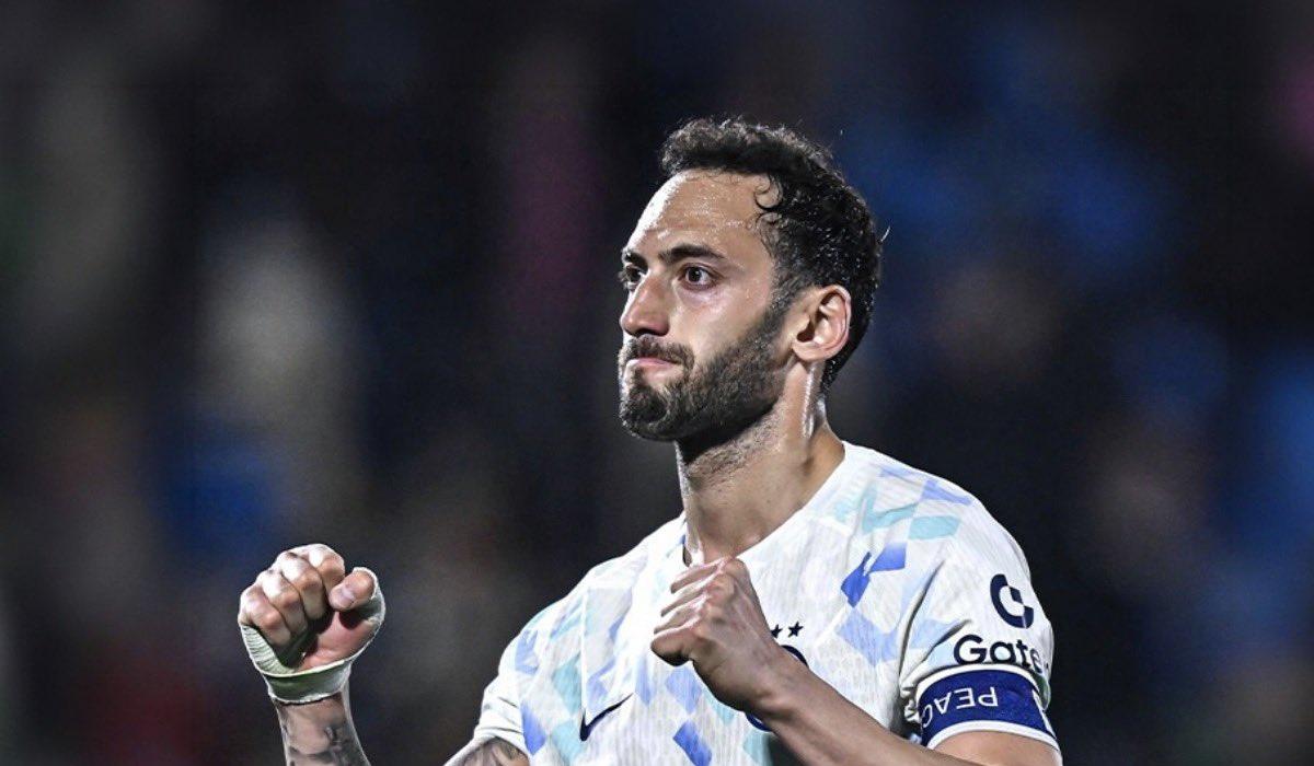 وكيل تشالهانوغلو يغلق باب الانتقال لنادي جالاطا سراي