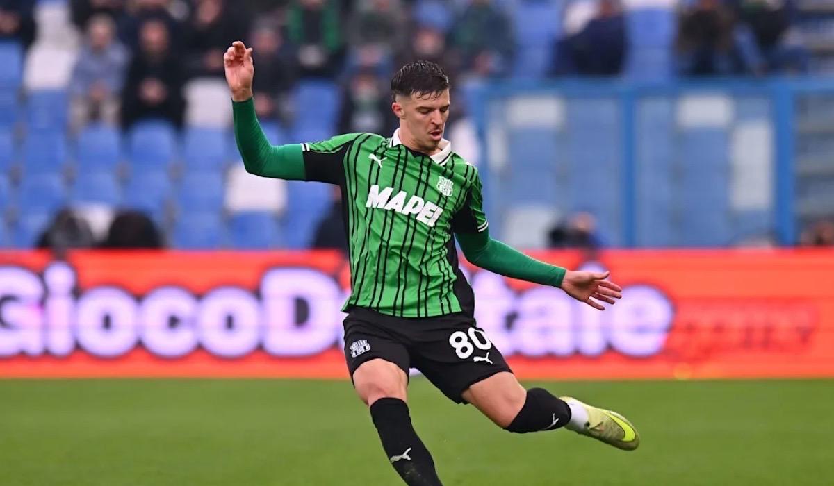 إنتر ميلانو يحسم اتفاقه مع صخرة ساسولو